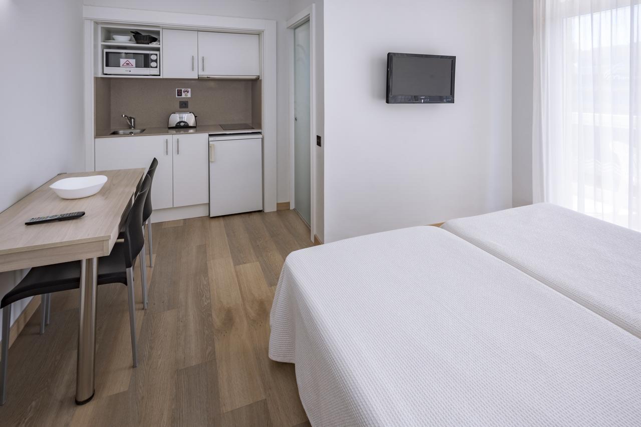 Aparthotel Marinada Salou Exterior photo